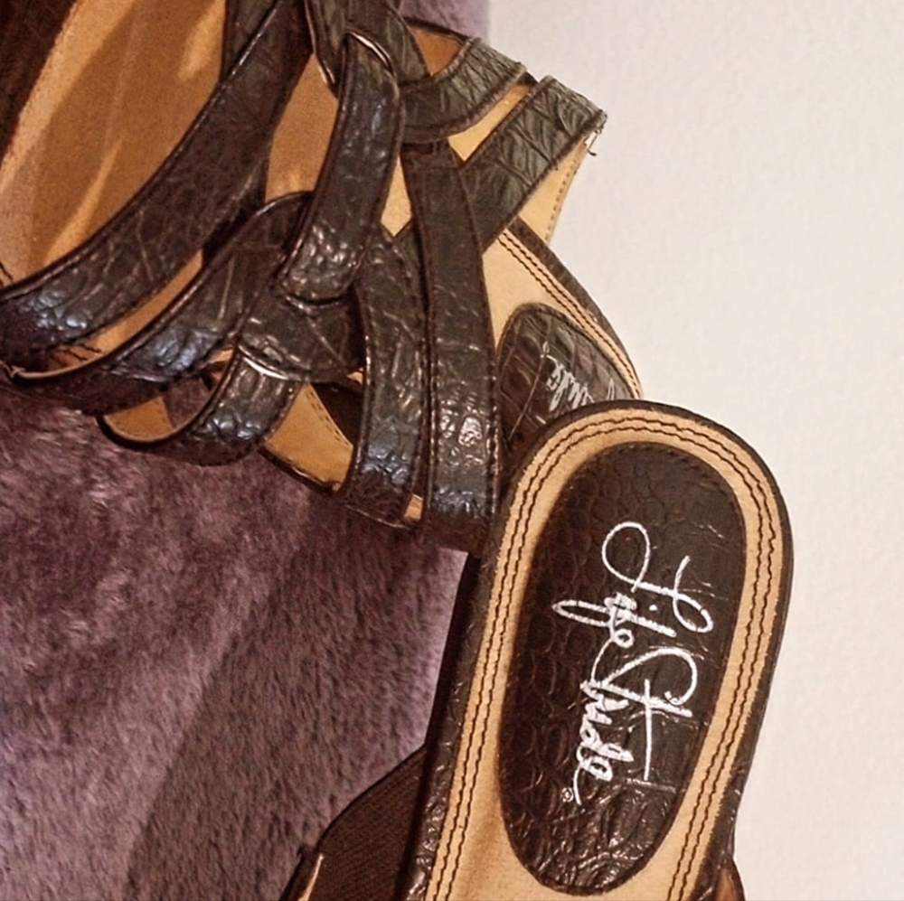 Elegant Black and Tan Strappy Sandals